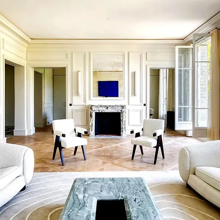 Cartier Apartman *